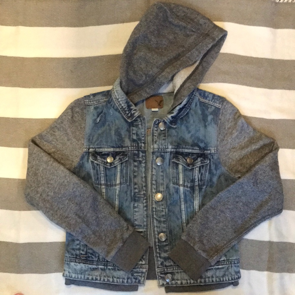American Eagle jean jacket/hoodie combo